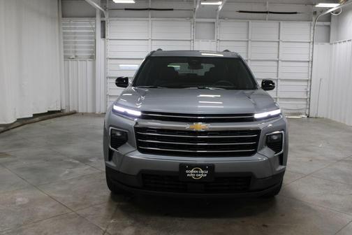 Sterling Gray Metallic 2026 Chevrolet Traverse LT