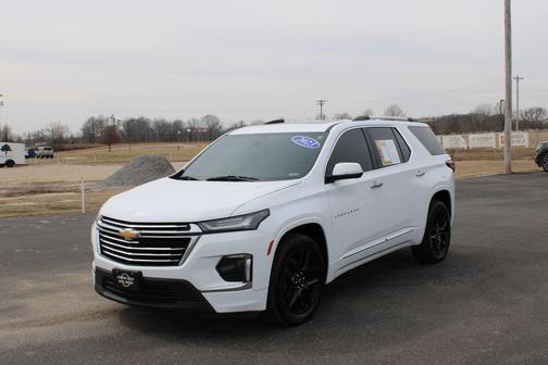Summit White 2023 Chevrolet Traverse Premier