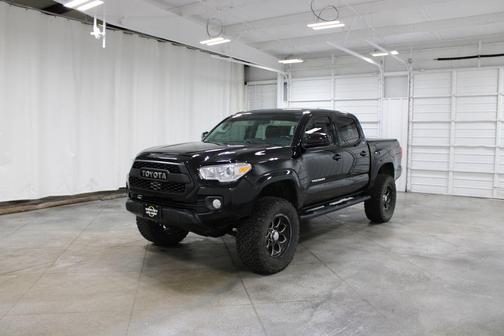 2016 Toyota Tacoma SR5