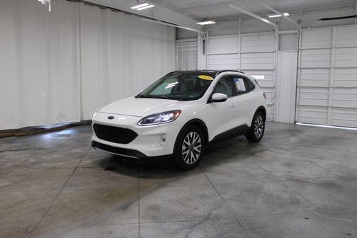 2020 Ford Escape Titanium Hybrid
