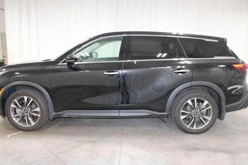 Mineral Black 2023 INFINITI QX60 Luxe