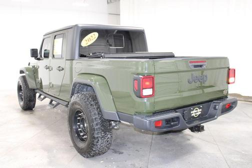 2022 Jeep Gladiator Sport