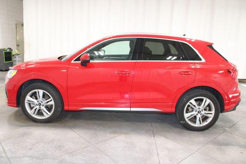 2023 Audi Q3 45 S line Premium