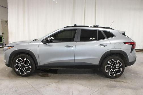 Sterling Gray Metallic 2025 Chevrolet Trax 2RS
