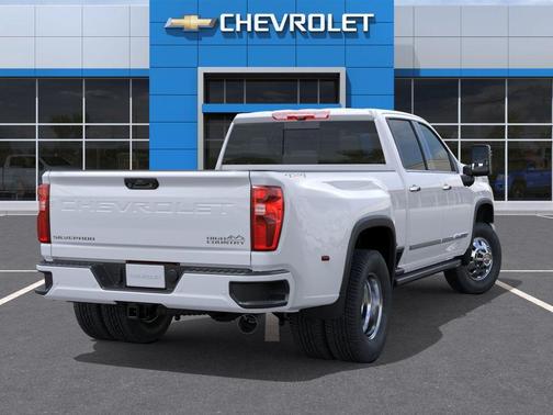 Polar White 2026 Chevrolet Silverado 3500 High Country