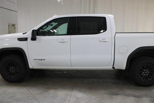 Summit White 2023 GMC Sierra 1500 AT4X