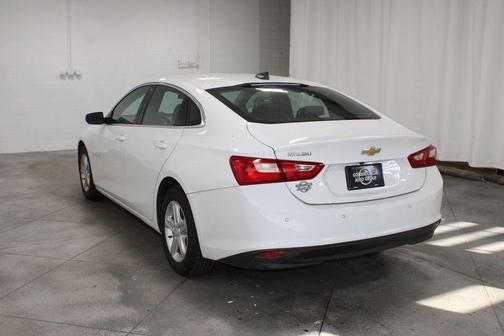 Summit White 2019 Chevrolet Malibu 1LS