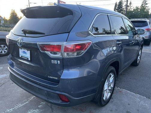 Nautical Blue Metallic 2015 Toyota Highlander Hybrid Platinum