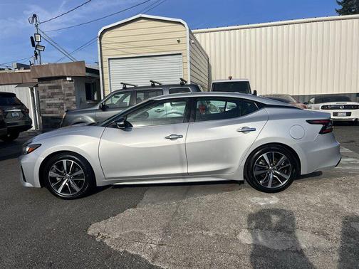 Brilliant Silver Metallic 2020 Nissan Maxima 3.5 SV