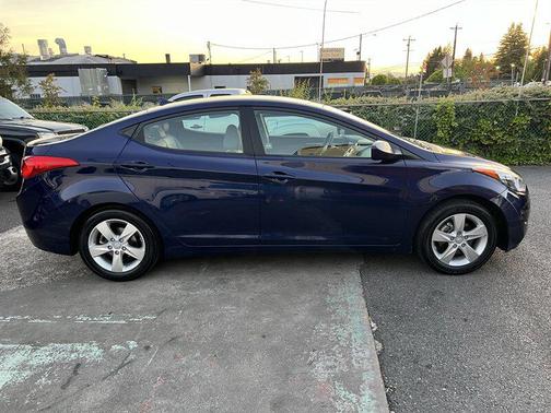 Indigo Blue Pearl 2011 Hyundai ELANTRA GLS
