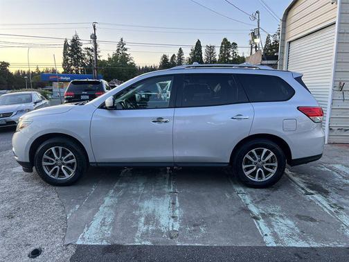 Brilliant Silver 2015 Nissan Pathfinder SV