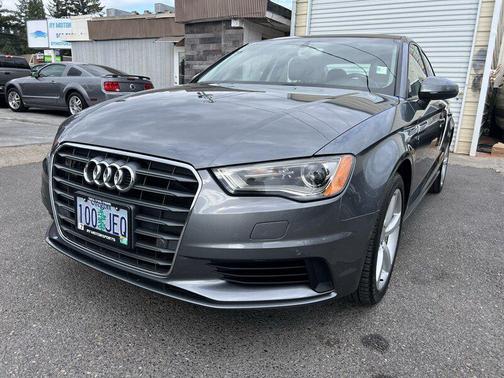 Dakota Gray Metallic 2016 Audi A3 1.8T Premium
