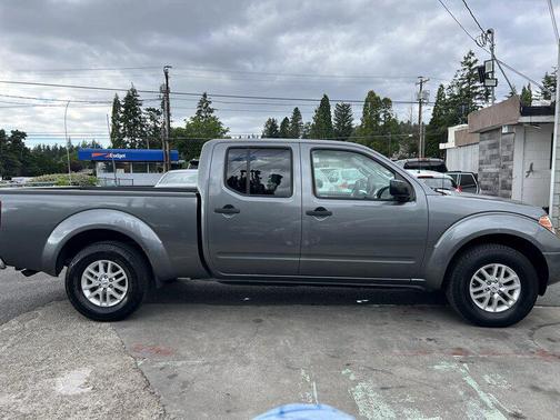 Gun Metallic 2017 Nissan Frontier SV