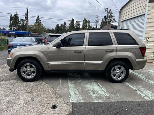 Light Khaki Metallic Clearcoat 2005 Jeep Grand Cherokee Limited
