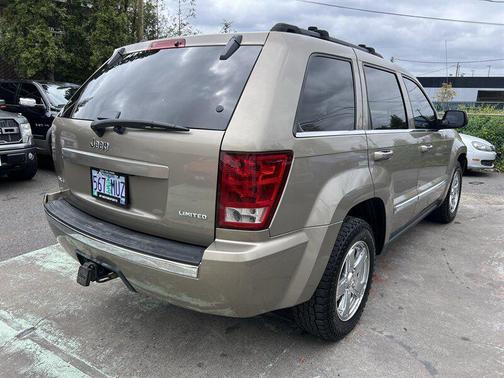 Light Khaki Metallic Clearcoat 2005 Jeep Grand Cherokee Limited