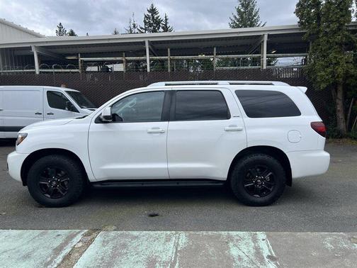 2019 Toyota Sequoia SR5