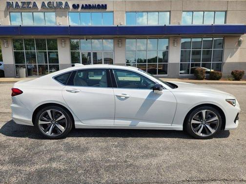 2025 Acura TLX Technology