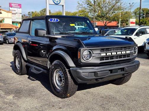 2023 Ford Bronco Base