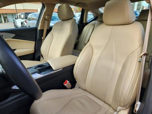 2025 Acura TLX Technology