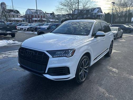 2021 Audi Q7 55 Premium Plus