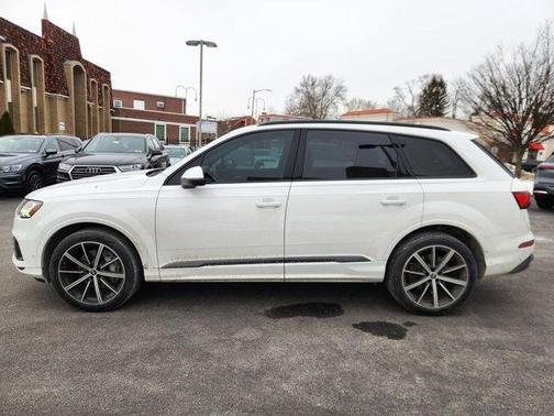 2021 Audi Q7 55 Premium Plus