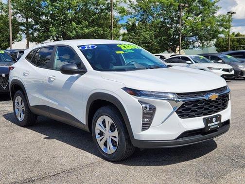 2025 Chevrolet Trax LS