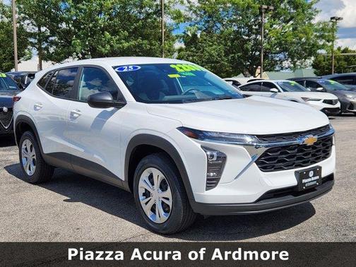 2025 Chevrolet Trax LS