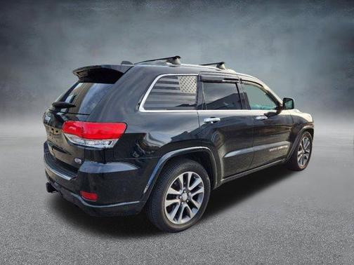 Photo 4 of 29 of 2018 Jeep Grand Cherokee Overland