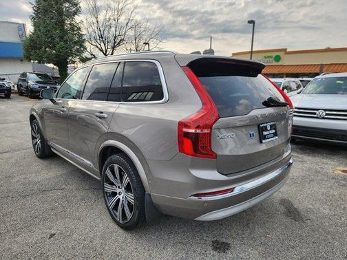 2022 Volvo XC90 T6 Inscription 7 Passenger