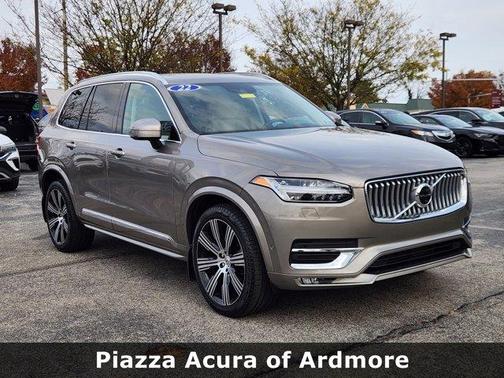 2022 Volvo XC90 T6 Inscription 7 Passenger