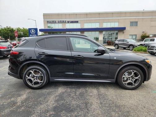 2023 Alfa Romeo Stelvio Ti