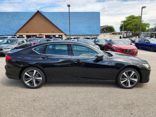 2025 Acura TLX Technology