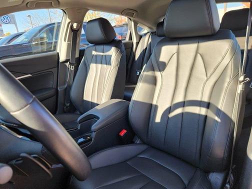 2025 Acura Integra Base