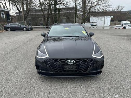 2022 Hyundai SONATA Limited