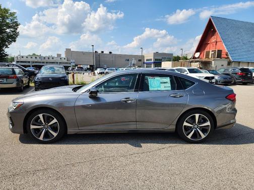 2025 Acura TLX Technology