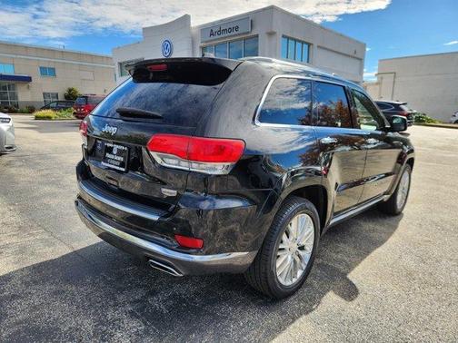 2017 Jeep Grand Cherokee Summit