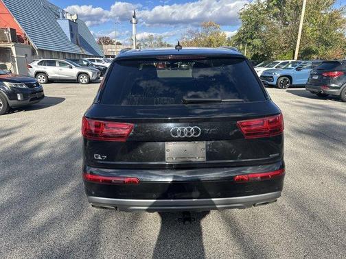 2019 Audi Q7 45 Premium