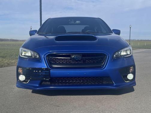 Photo 2 of 32 of 2016 Subaru WRX Premium