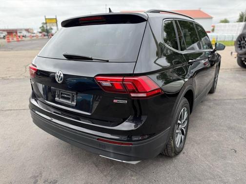 2019 Volkswagen Tiguan 2.0T SE