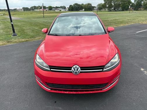 2015 Volkswagen Golf TDI SE 4-Door