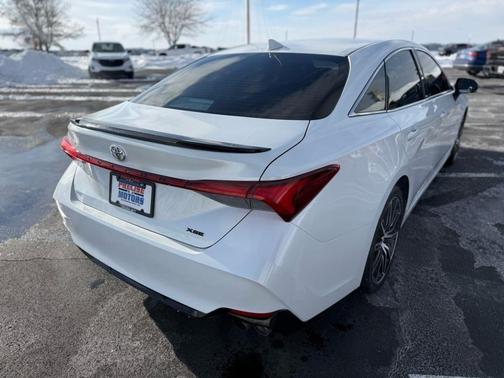 2019 Toyota Avalon XSE