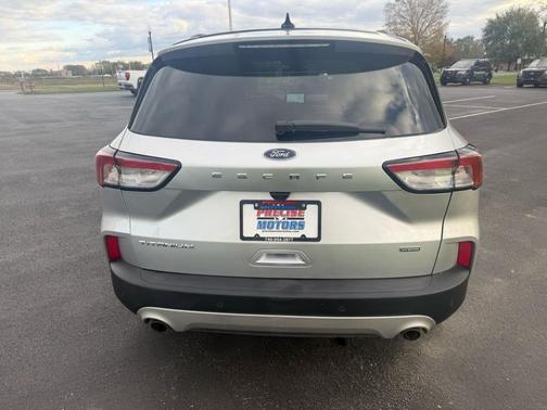2020 Ford Escape Titanium Hybrid