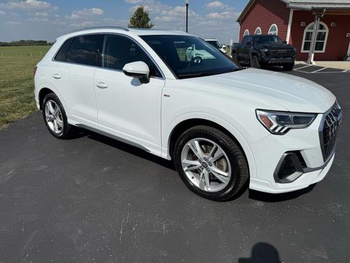2020 Audi Q3 45 S line Premium