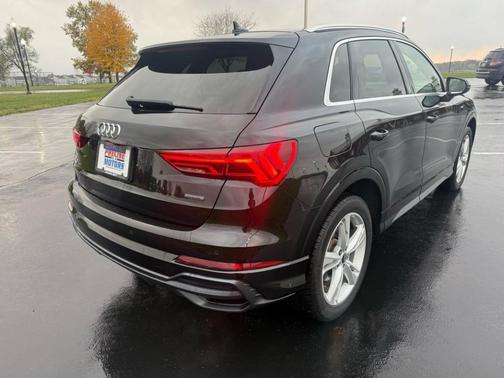 2021 Audi Q3 45 S line Premium