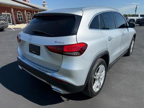 2021 Mercedes-Benz GLA 250 Base 4MATIC