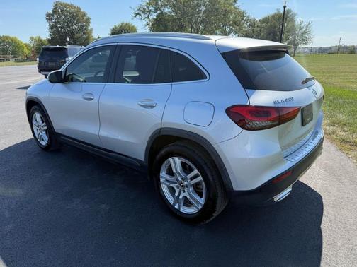 2021 Mercedes-Benz GLA 250 Base 4MATIC