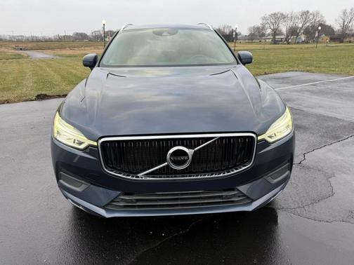 2018 Volvo XC60 T5 Momentum
