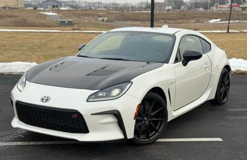 2024 Toyota GR86 Premium