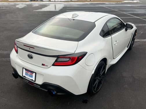 2024 Toyota GR86 Premium