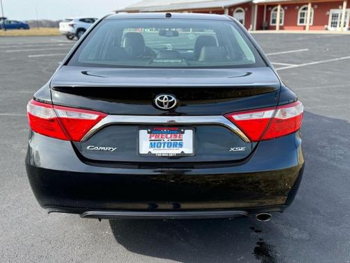 2016 Toyota Camry XSE